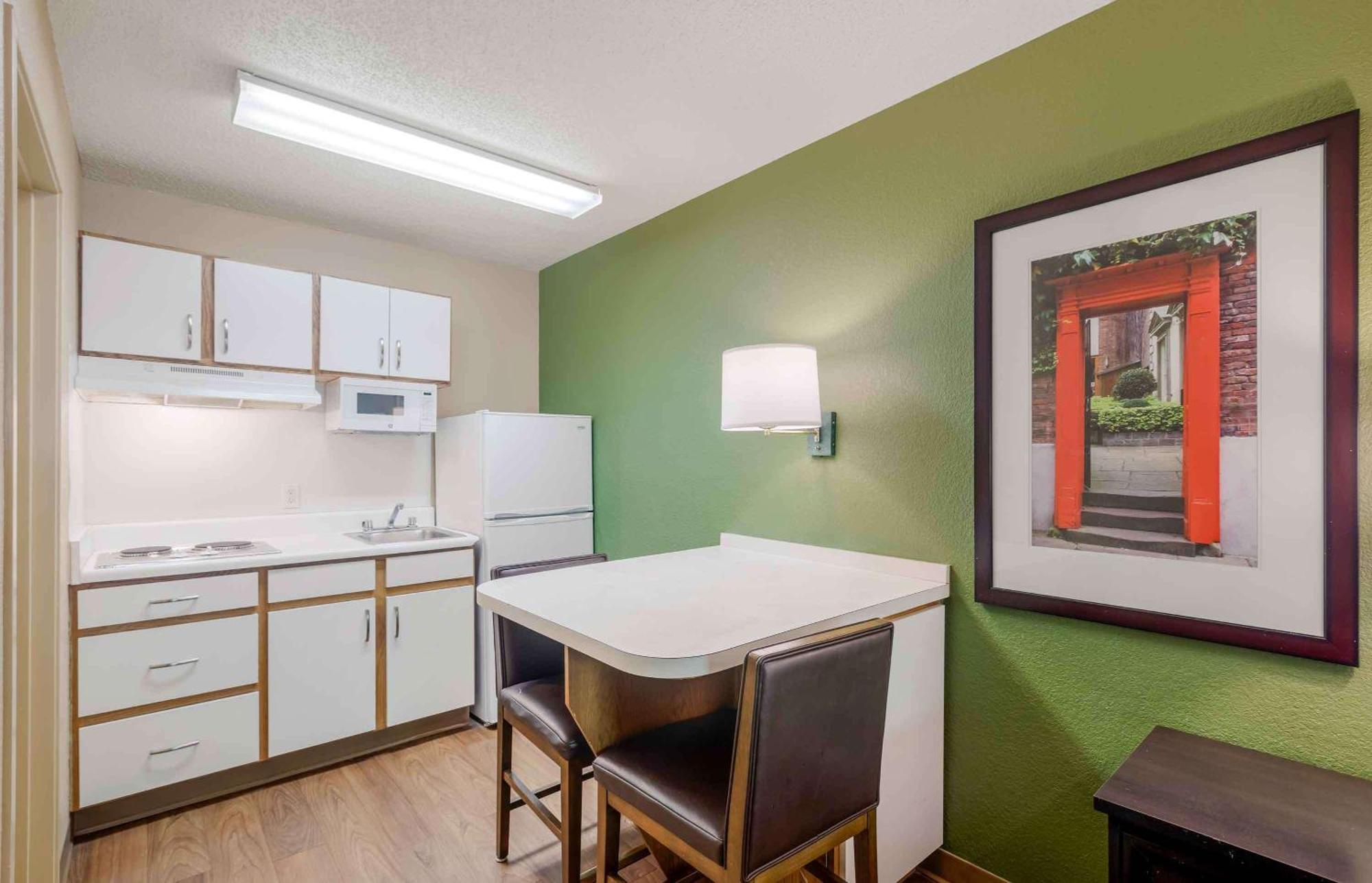 Extended Stay America Select Suites - Atlanta - Perimeter - Hammond Drive Sandy Springs Exterior foto